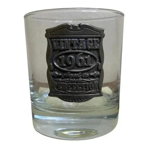 SHEFFIELD ENGLAND | ENGLISH PEWTER SHOT GLASS 1961 Aged To Perfection NEW IN BOX - Picture 3 of 7